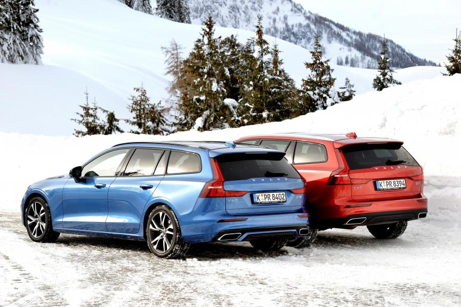  Volvo V60 D3 R-Design 2018 года  (WW) (фото 22 из 29)
